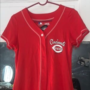 Cincinnati reds NWT button up jersey